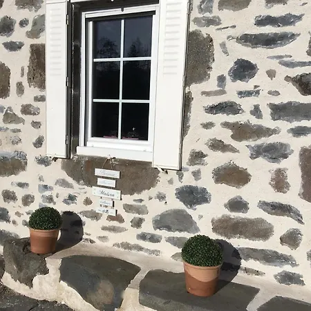 Chez Mary Elise Le Claux