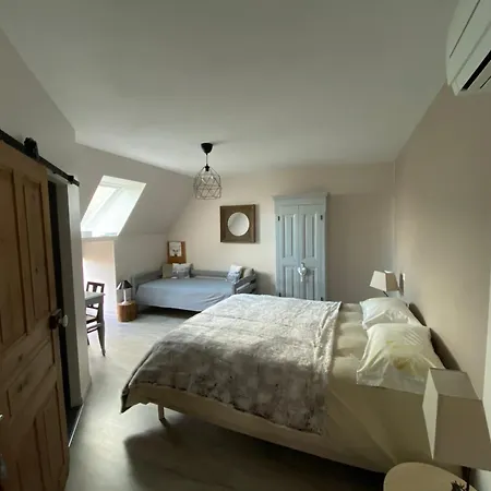 Chez Mary Elise Bed & Breakfast Le Claux
